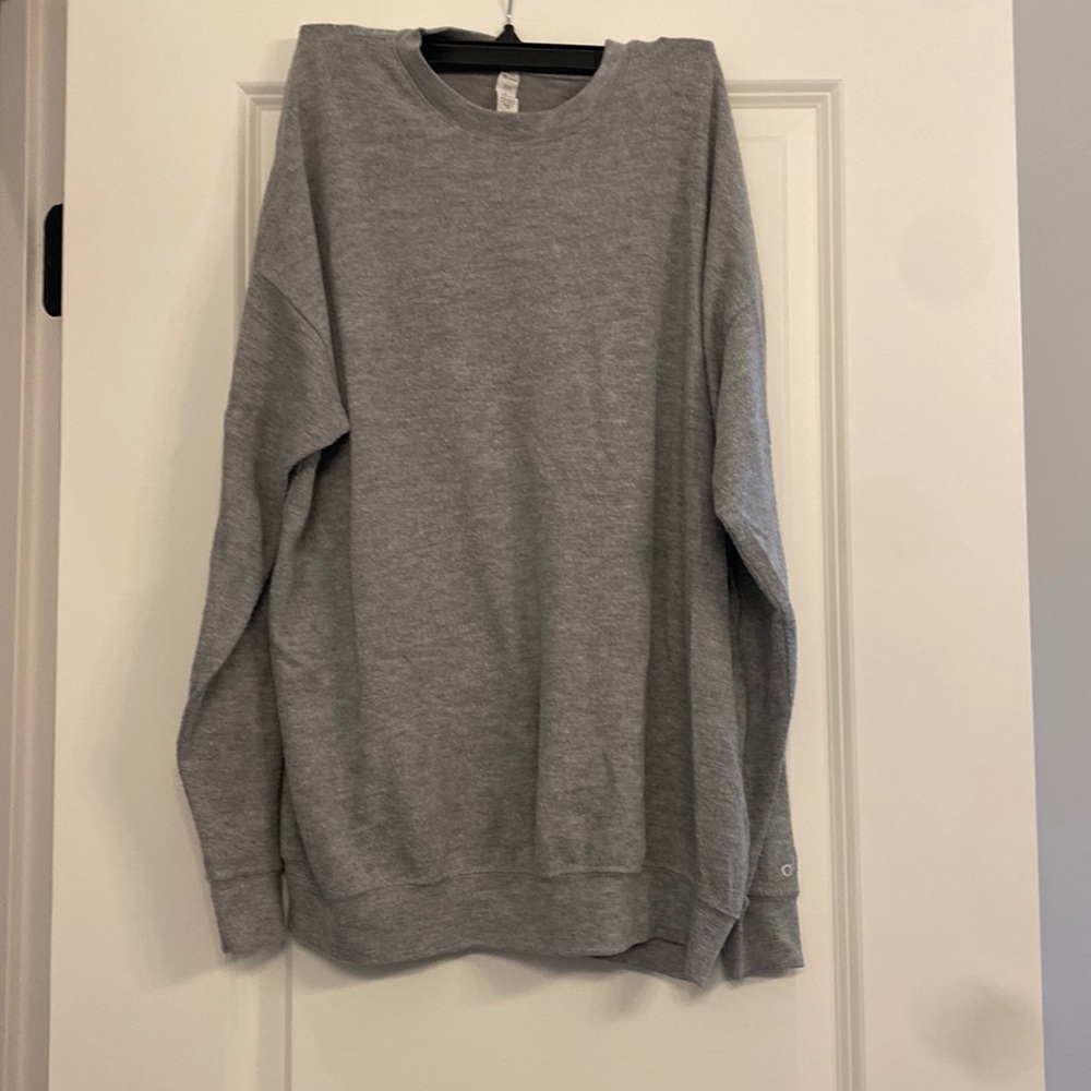 Alo yoga sweatshirt